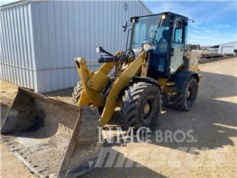 CAT 908M Carregadeiras de rodas