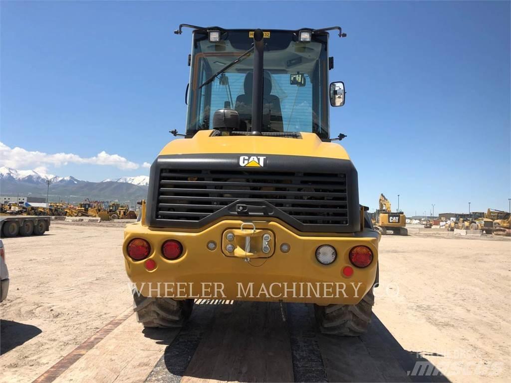 CAT 908M Carregadeiras de rodas