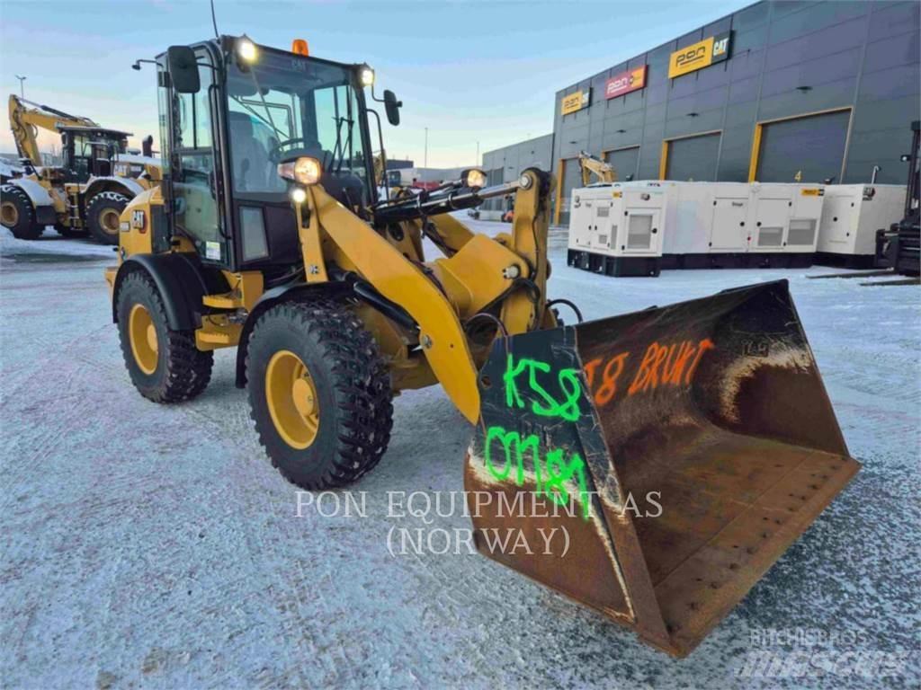 CAT 908M Carregadeiras de rodas