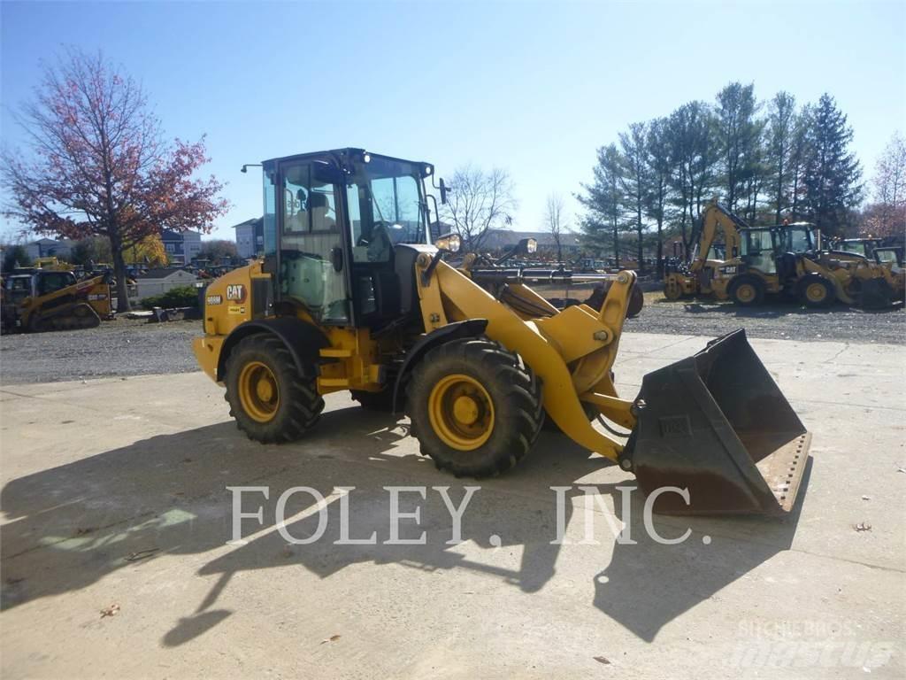 CAT 908M Carregadeiras de rodas