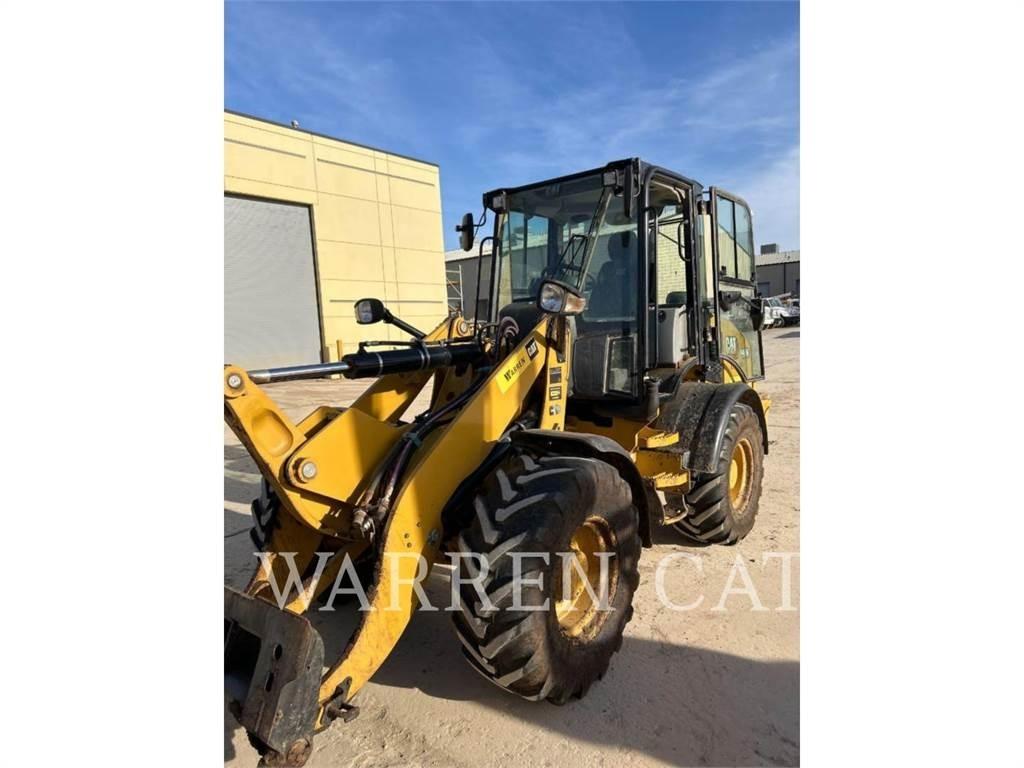 CAT 908M Carregadeiras de rodas