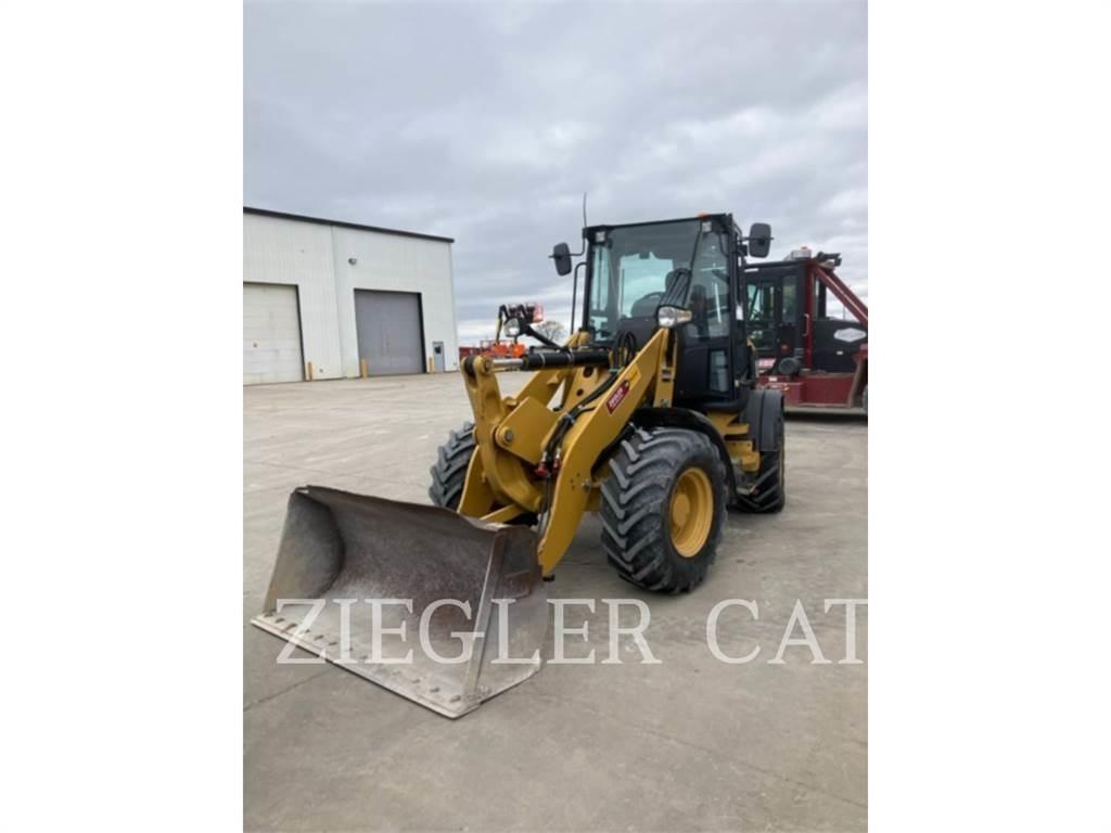 CAT 908M Carregadeiras de rodas