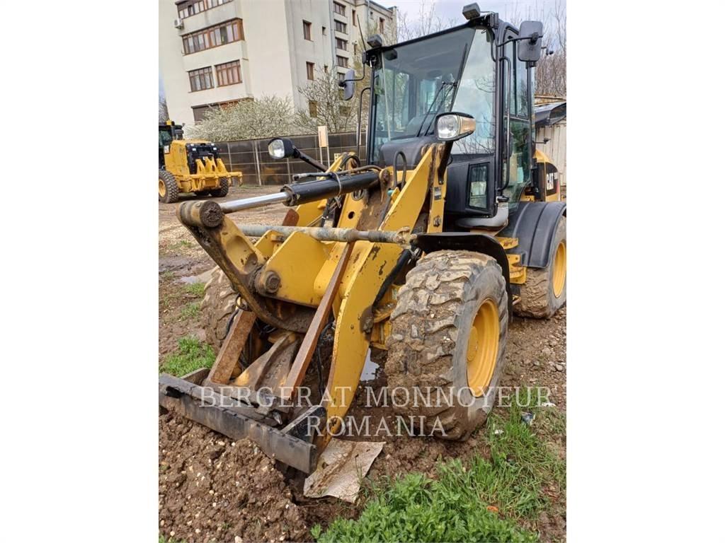 CAT 908M Carregadeiras de rodas