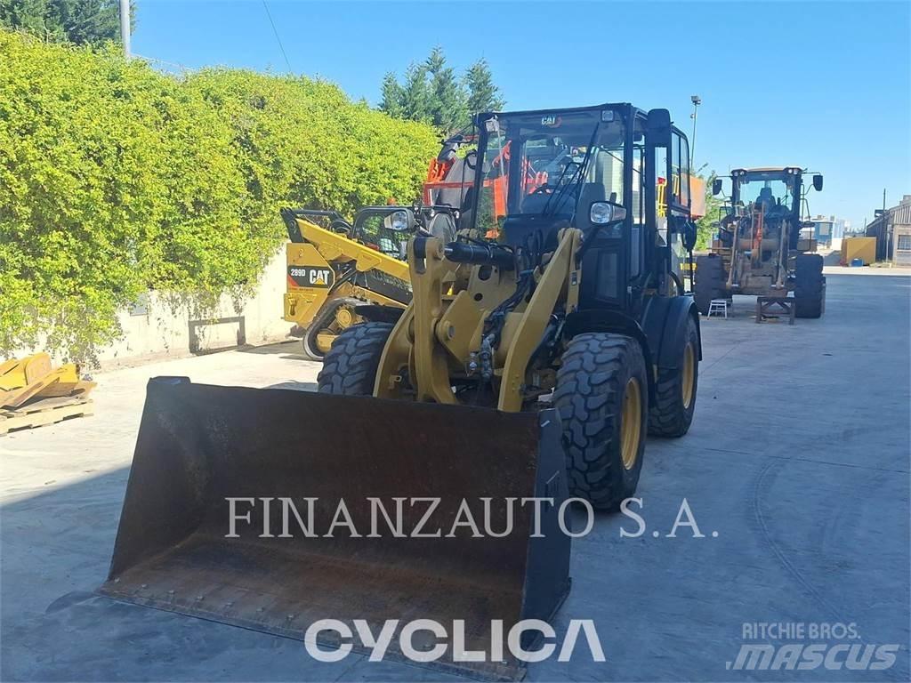 CAT 908M Carregadeiras de rodas