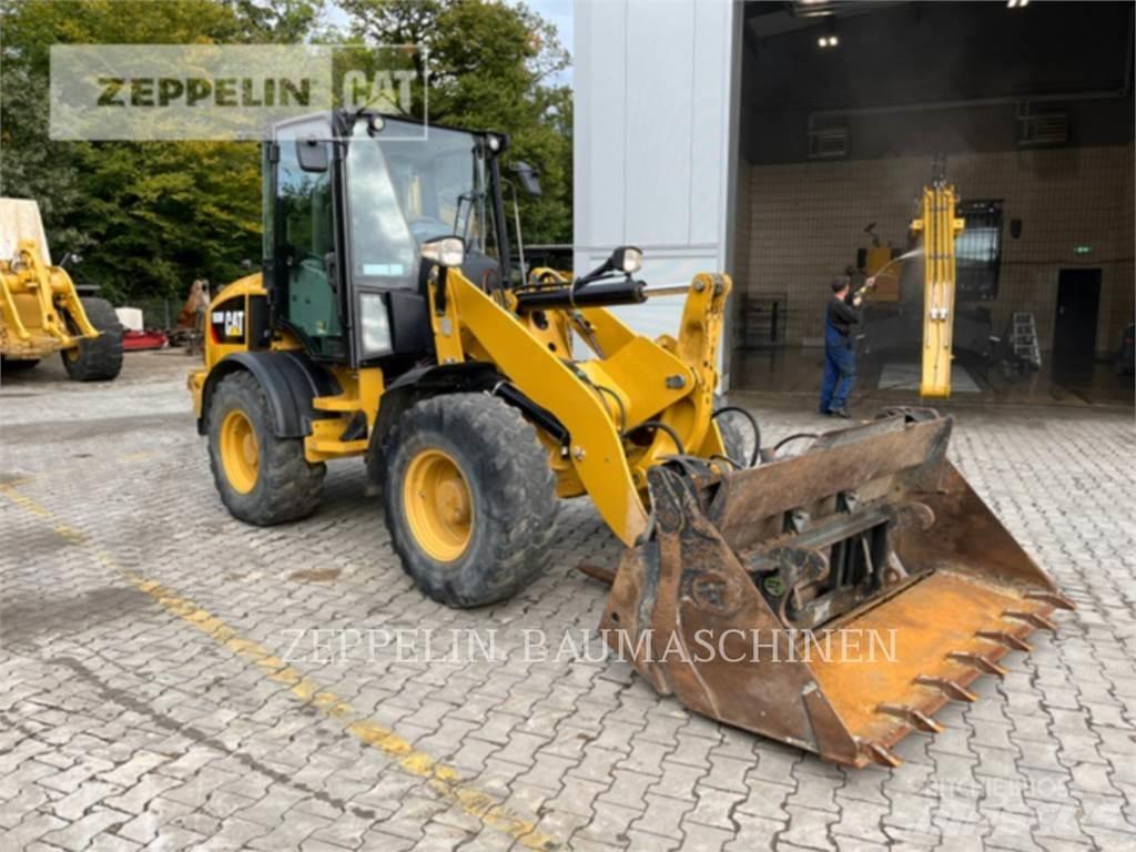 CAT 908M Carregadeiras de rodas