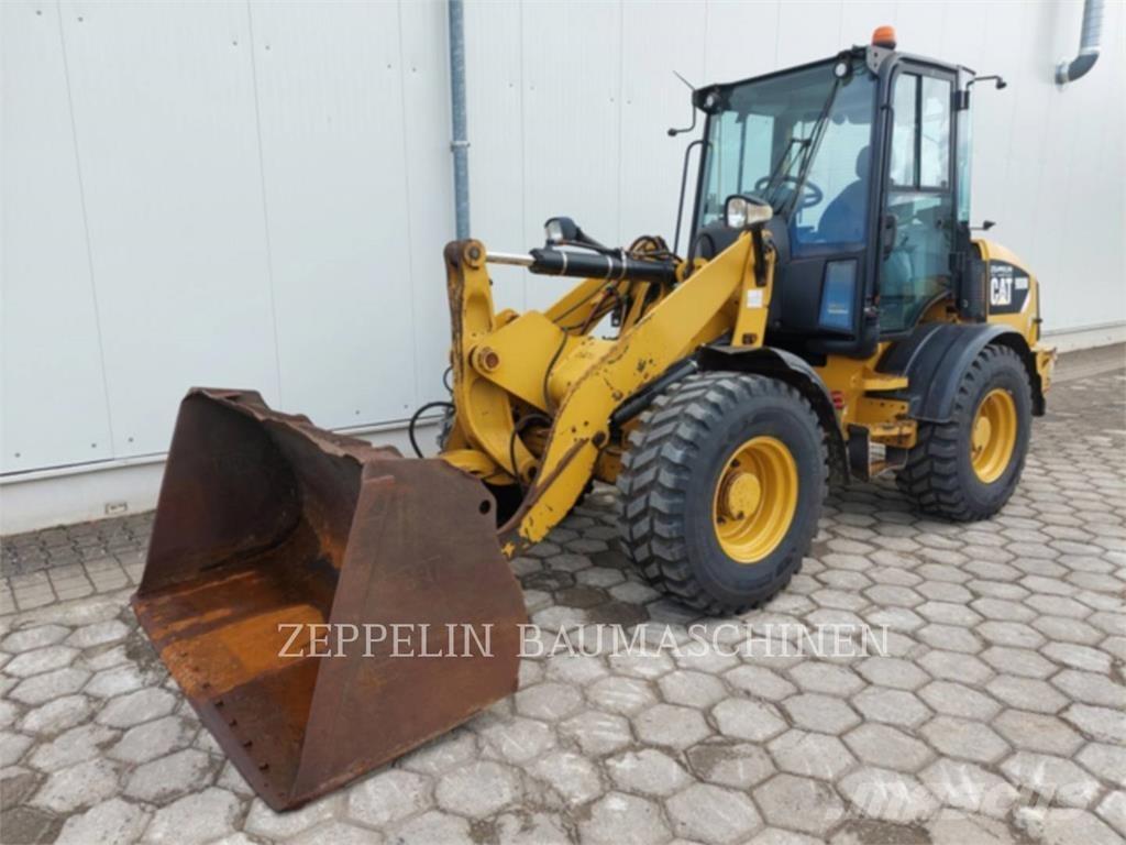 CAT 908M Carregadeiras de rodas