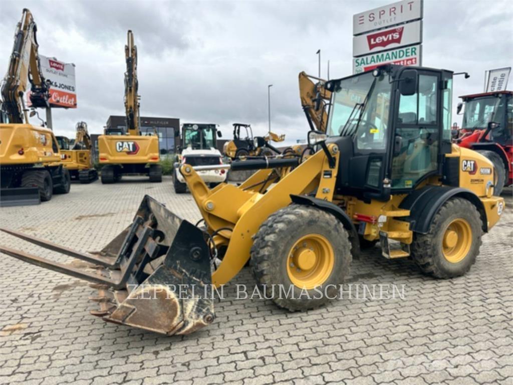 CAT 908M Carregadeiras de rodas