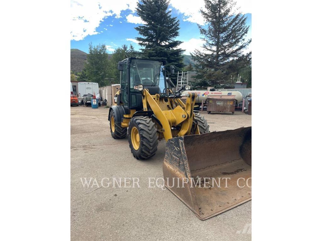 CAT 908M Carregadeiras de rodas