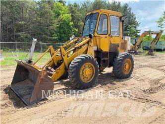 CAT 910 Carregadeiras de rodas