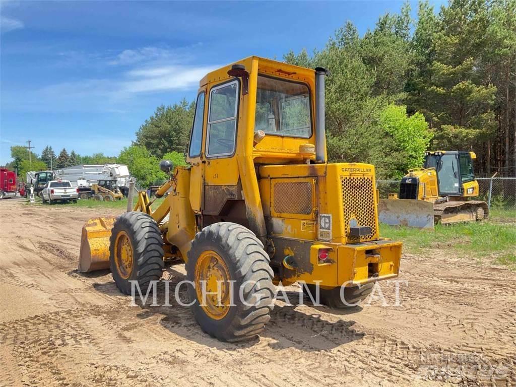 CAT 910 Carregadeiras de rodas