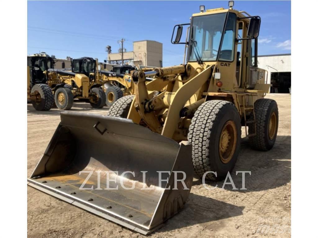 CAT 916 Carregadeiras de rodas