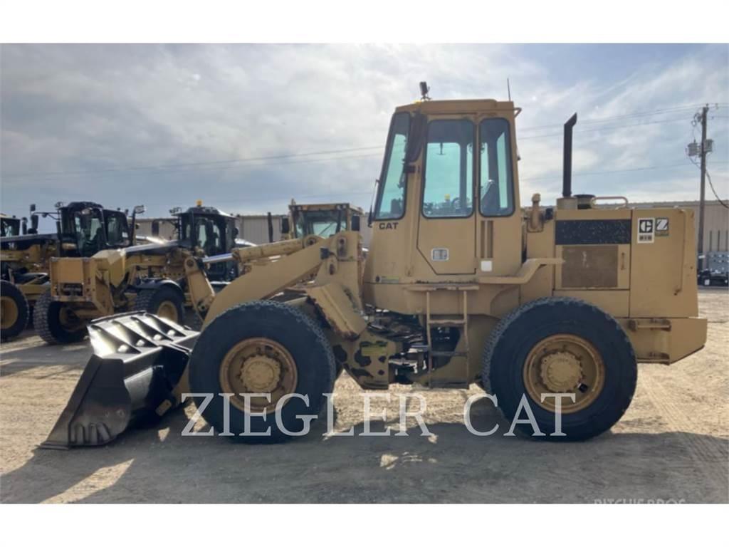 CAT 916 Carregadeiras de rodas