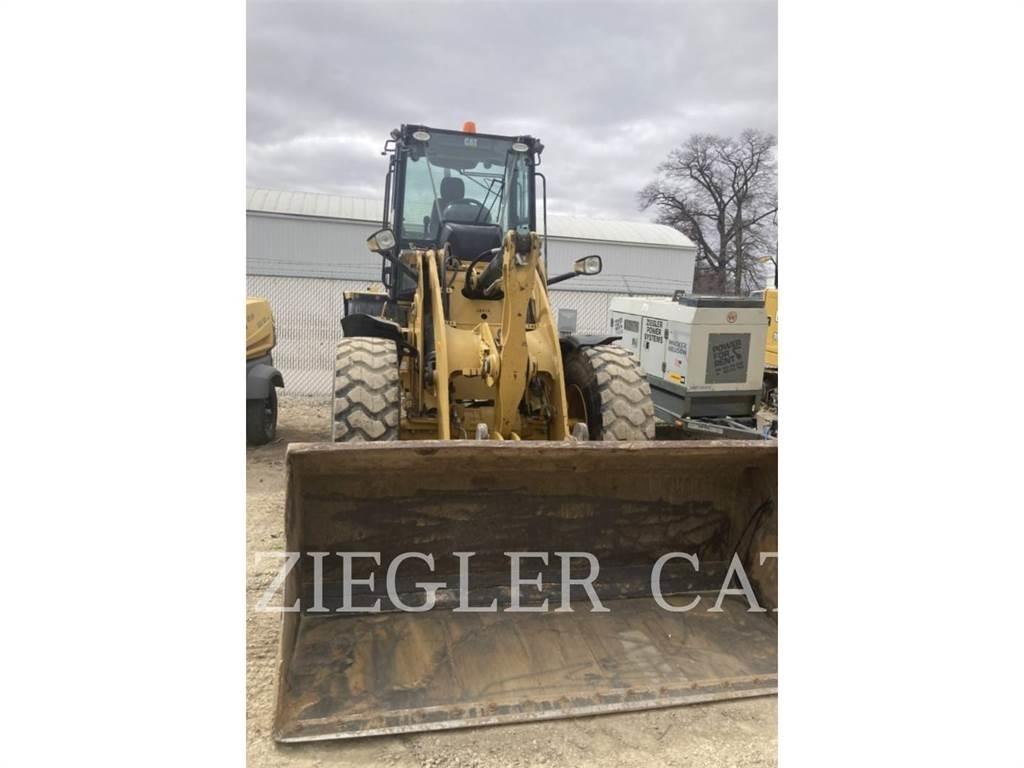 CAT 918M Carregadeiras de rodas