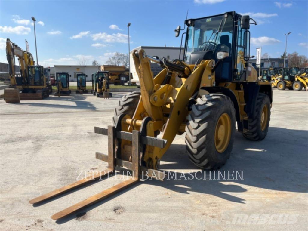 CAT 918M Carregadeiras de rodas