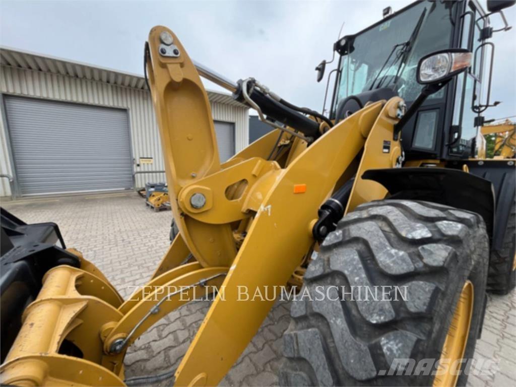 CAT 918M Carregadeiras de rodas