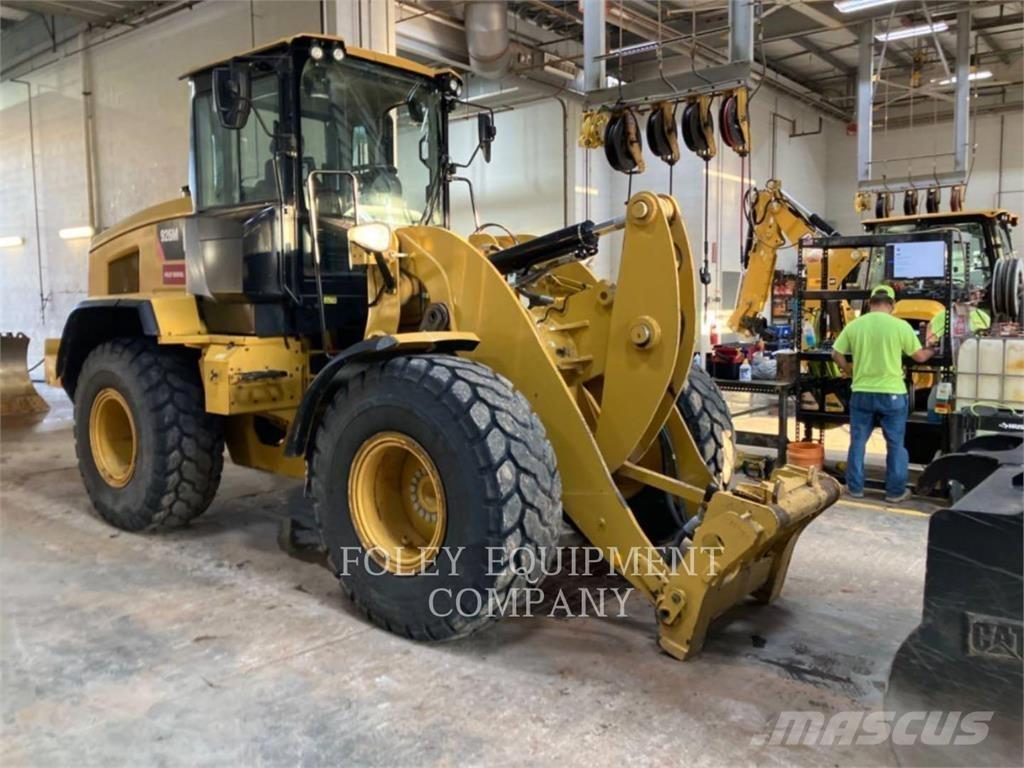 CAT 926M Carregadeiras de rodas