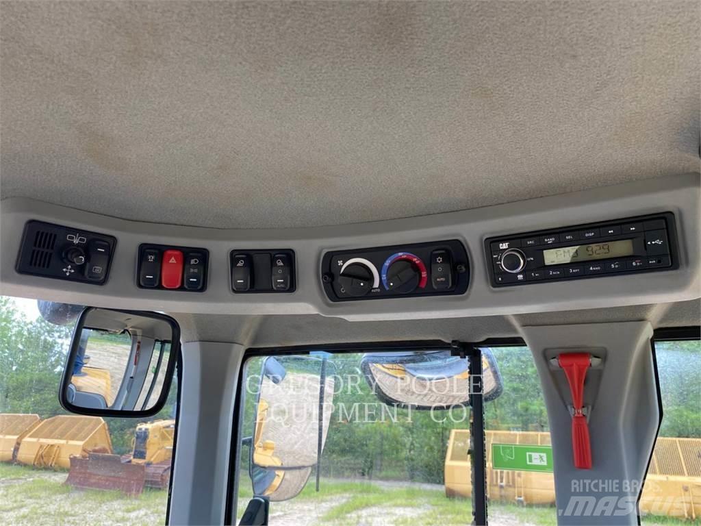CAT 926M Carregadeiras de rodas
