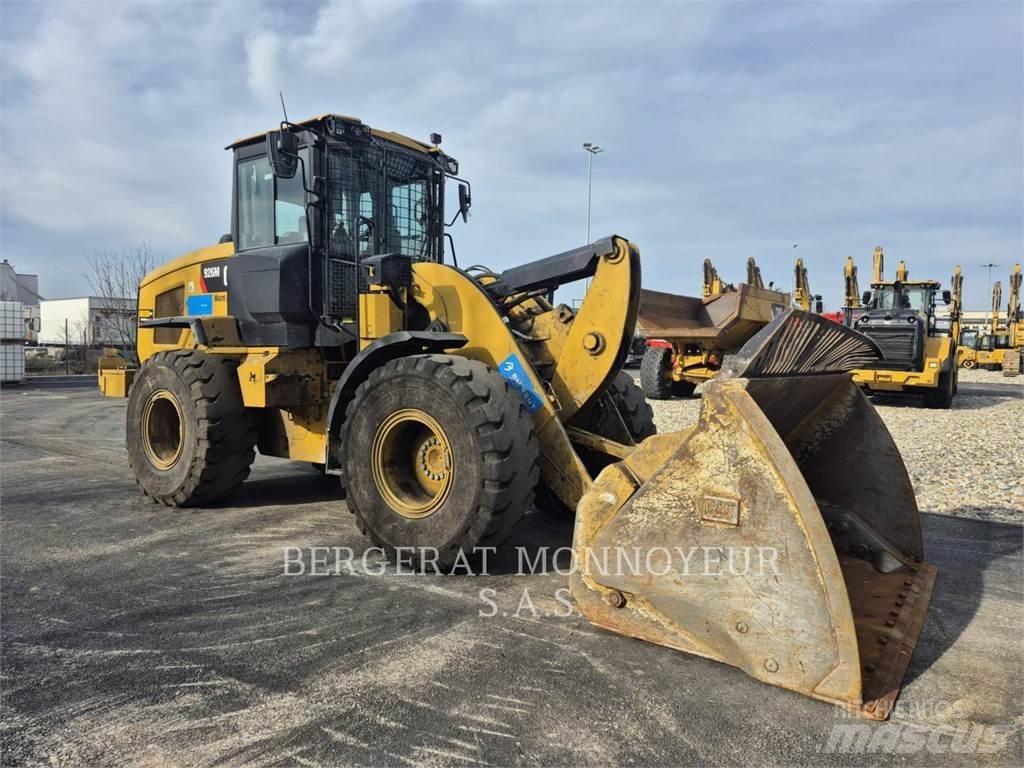 CAT 926M Carregadeiras de rodas