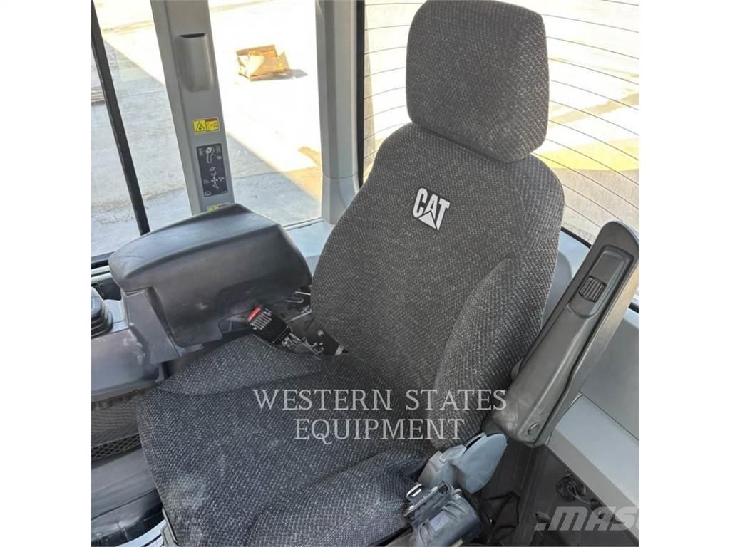CAT 926M Carregadeiras de rodas