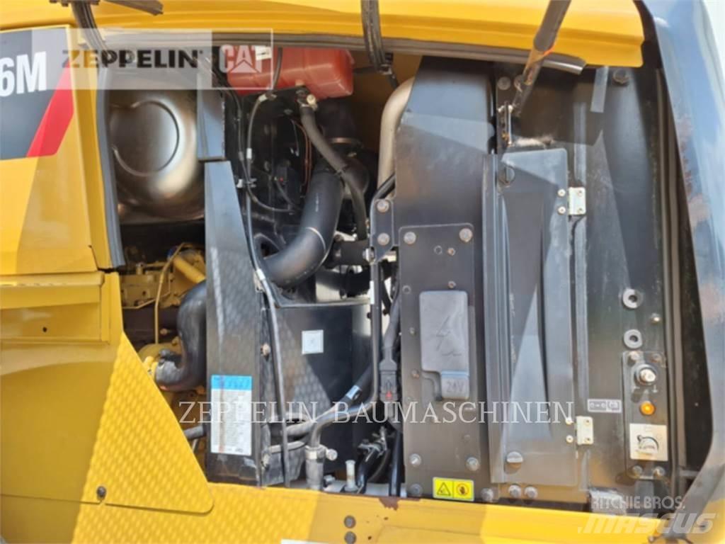 CAT 926M Carregadeiras de rodas