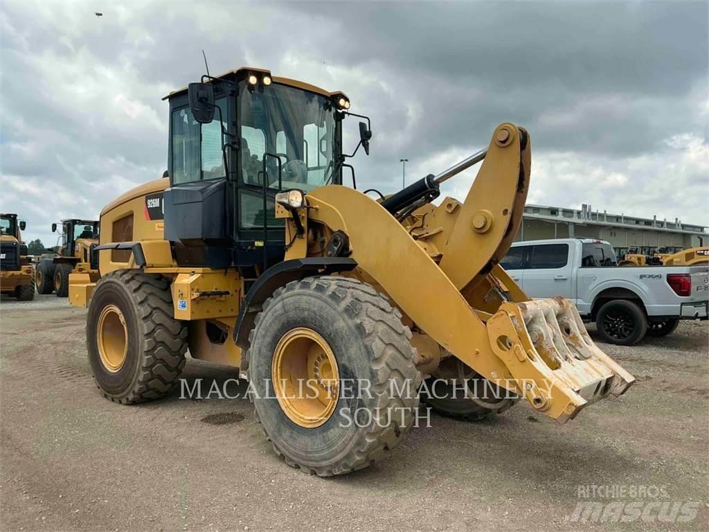 CAT 926M Carregadeiras de rodas