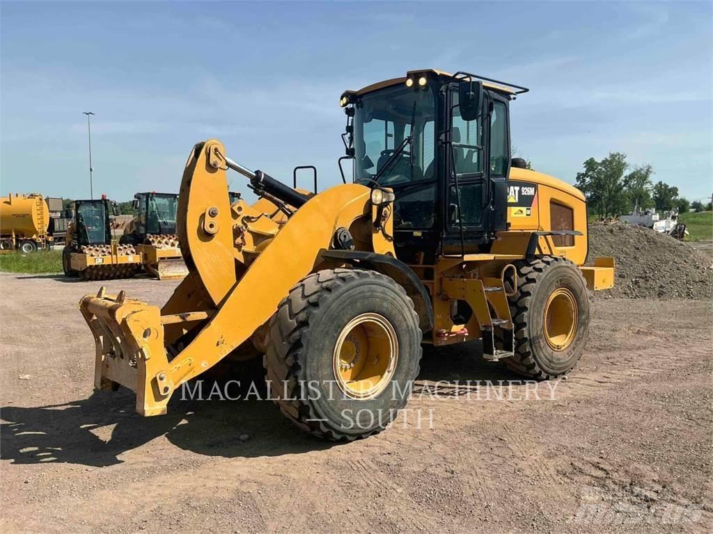CAT 926M Carregadeiras de rodas