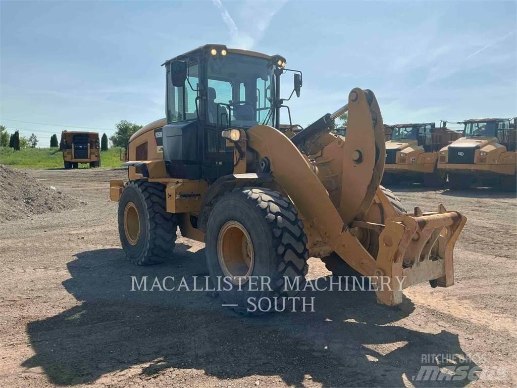 CAT 926M Carregadeiras de rodas