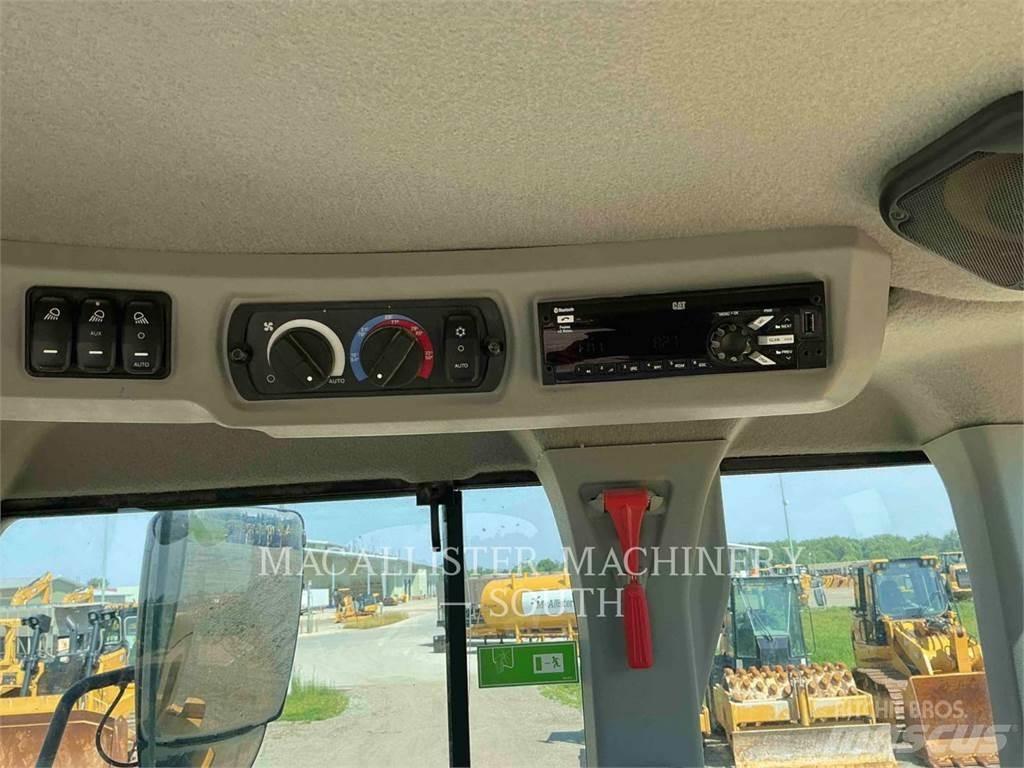 CAT 926M Carregadeiras de rodas