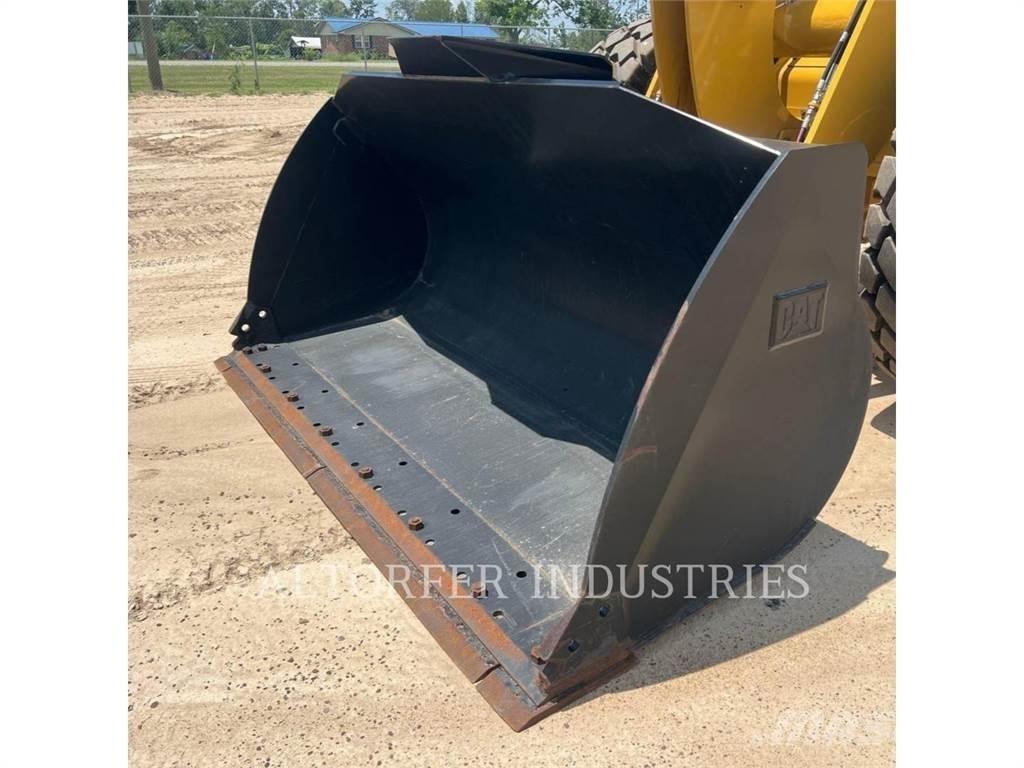 CAT 926M Carregadeiras de rodas