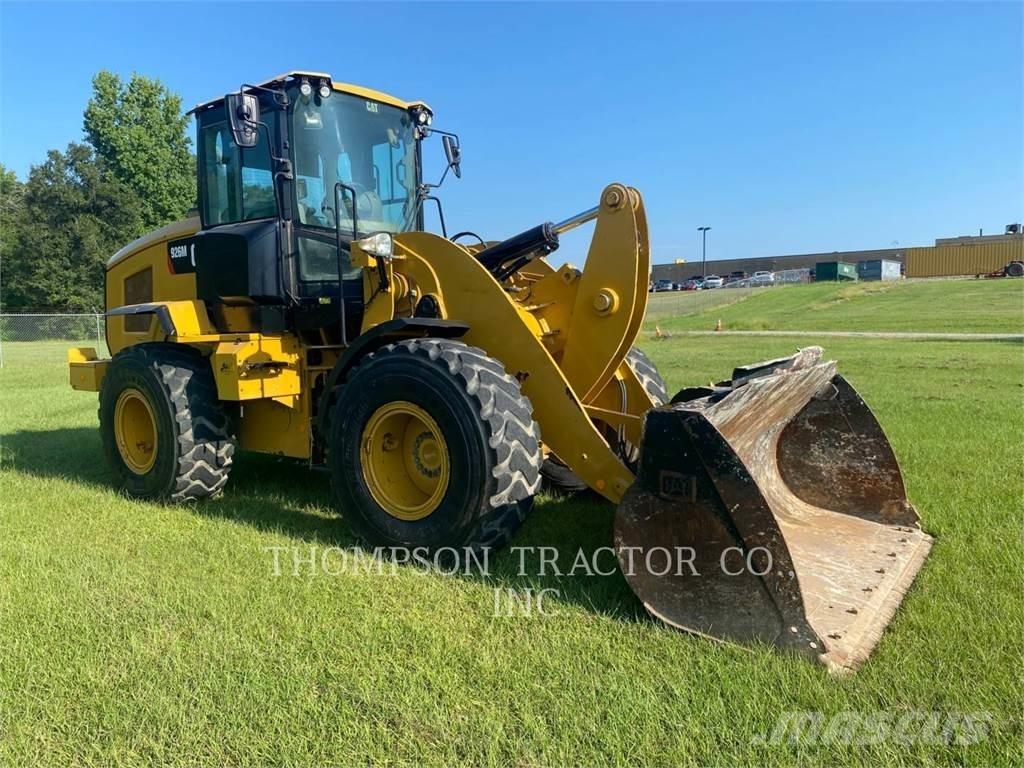 CAT 926M Carregadeiras de rodas