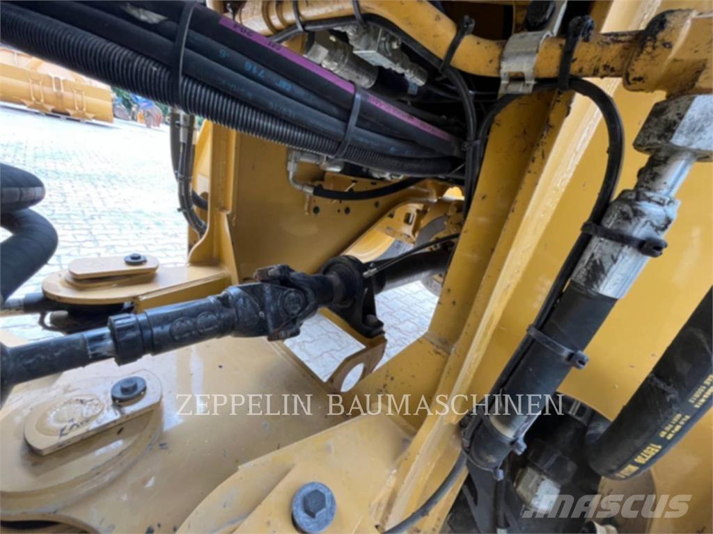 CAT 926M Carregadeiras de rodas