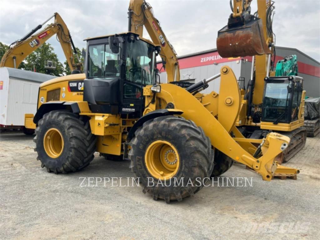 CAT 926M Carregadeiras de rodas
