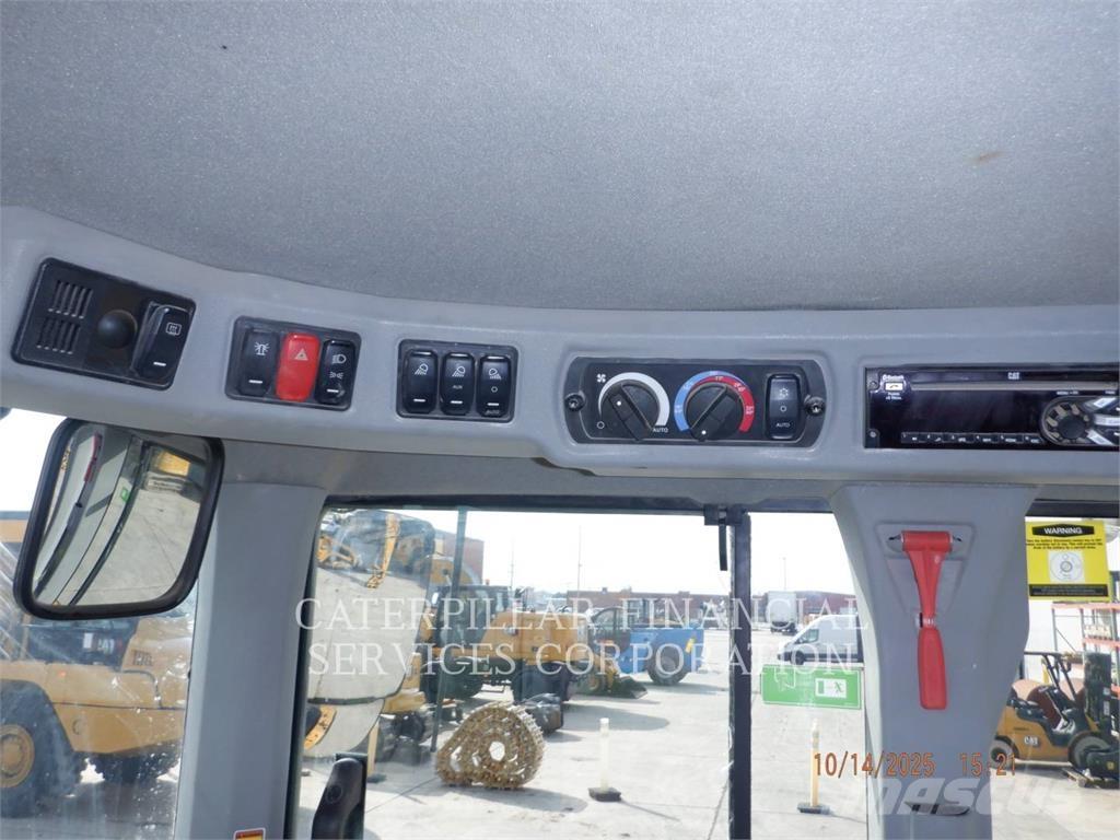 CAT 926M Carregadeiras de rodas