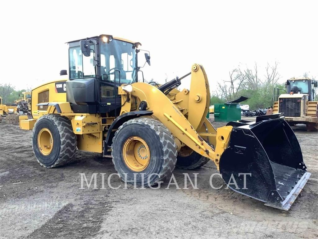 CAT 926M Q Carregadeiras de rodas