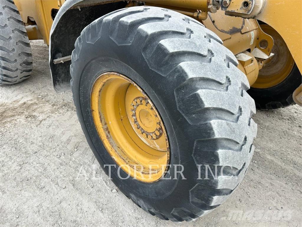 CAT 928G Carregadeiras de rodas