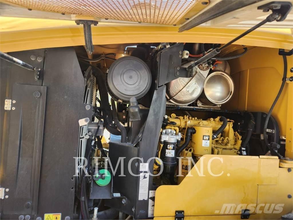 CAT 930 Carregadeiras de rodas