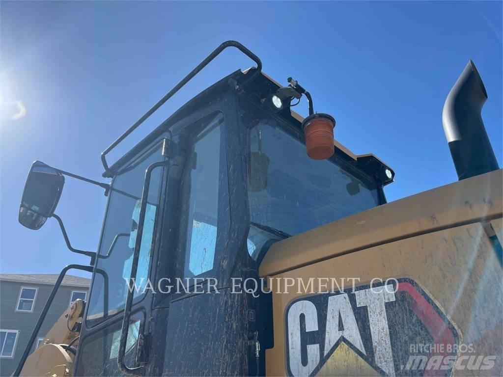 CAT 930 Carregadeiras de rodas