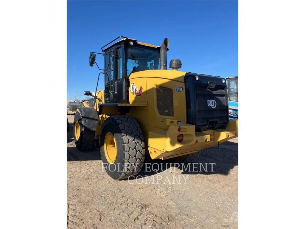 CAT 930M Carregadeiras de rodas