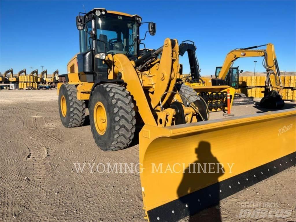 CAT 930M Carregadeiras de rodas