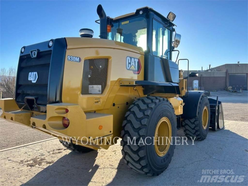 CAT 930M Carregadeiras de rodas
