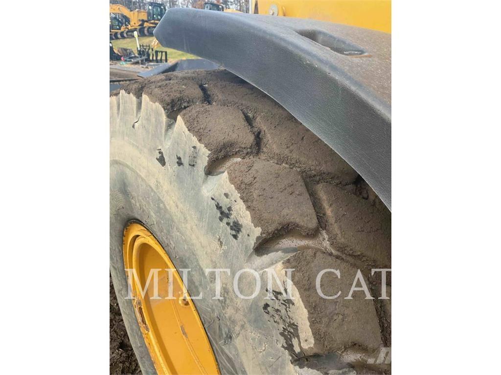 CAT 930M Carregadeiras de rodas
