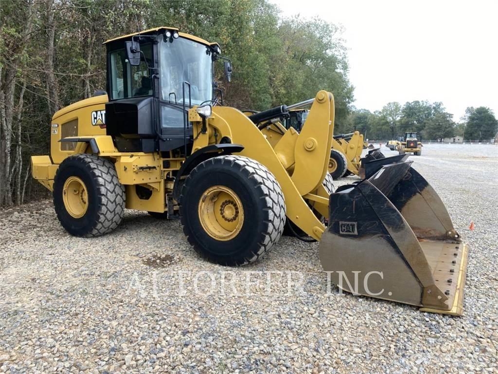 CAT 930M Dozers - Tratores rastos
