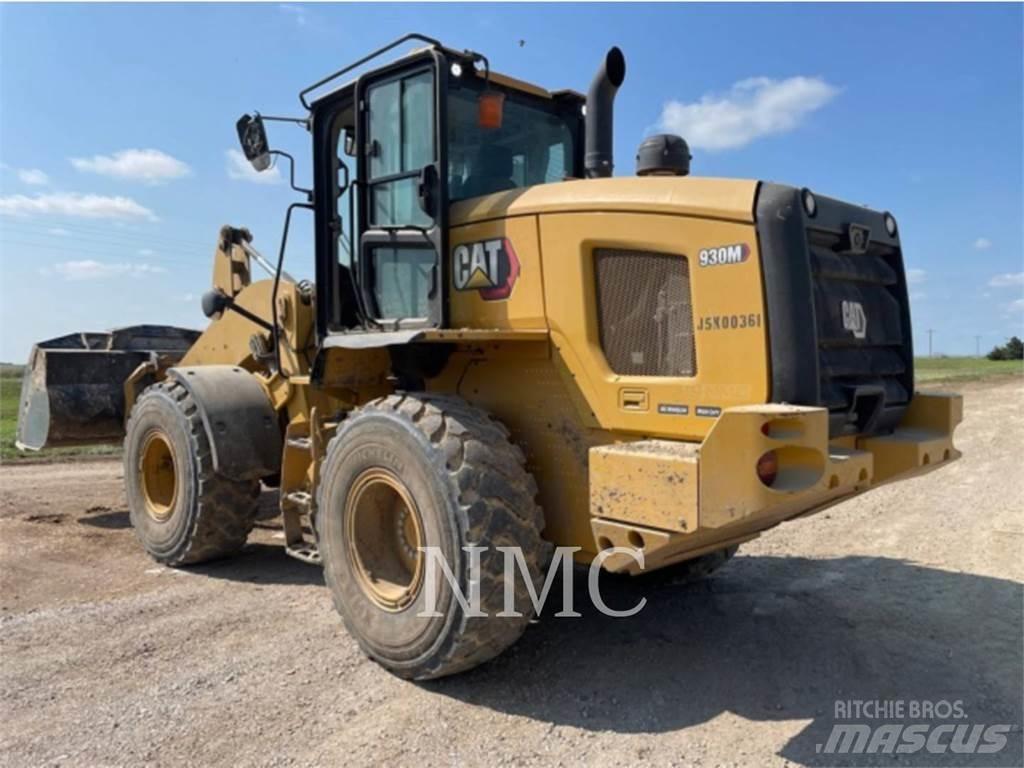 CAT 930M Carregadeiras de rodas