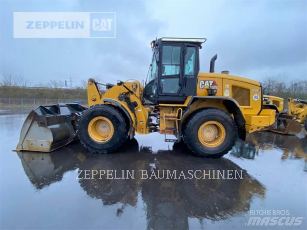 CAT 930M Carregadeiras de rodas