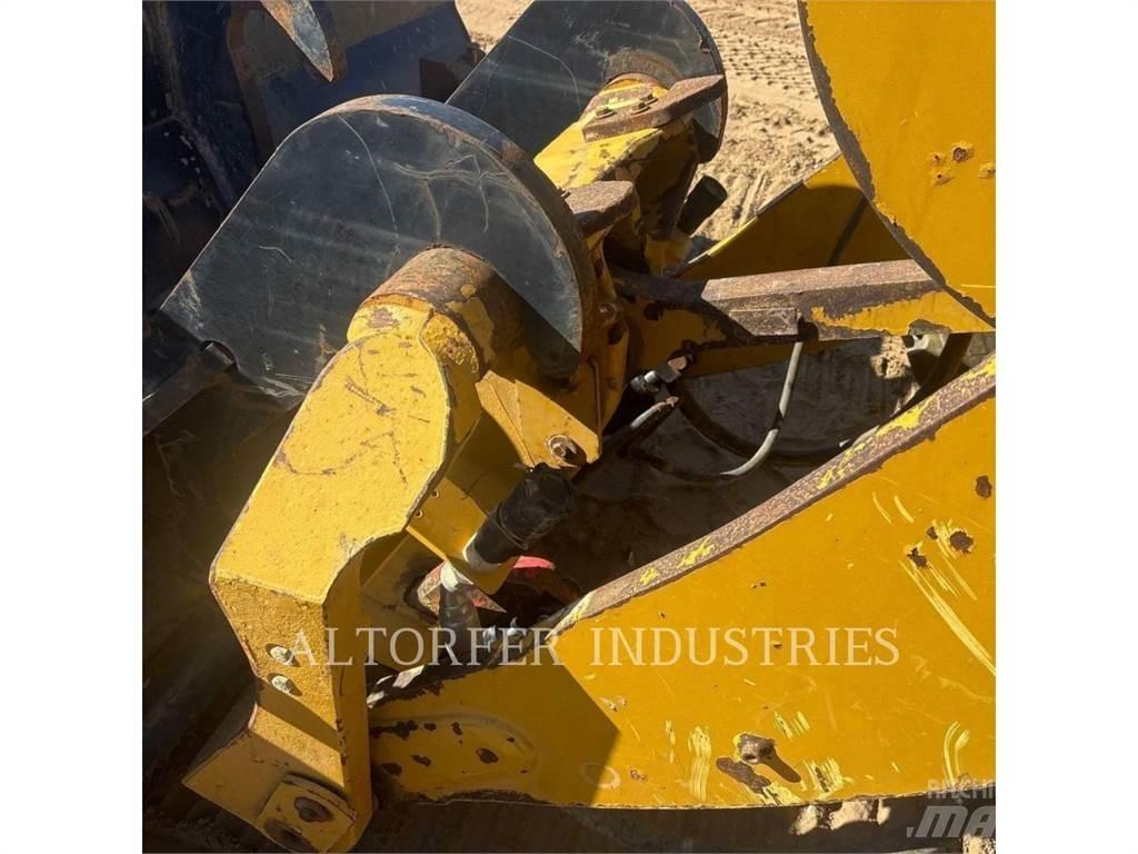 CAT 930M Carregadeiras de rodas