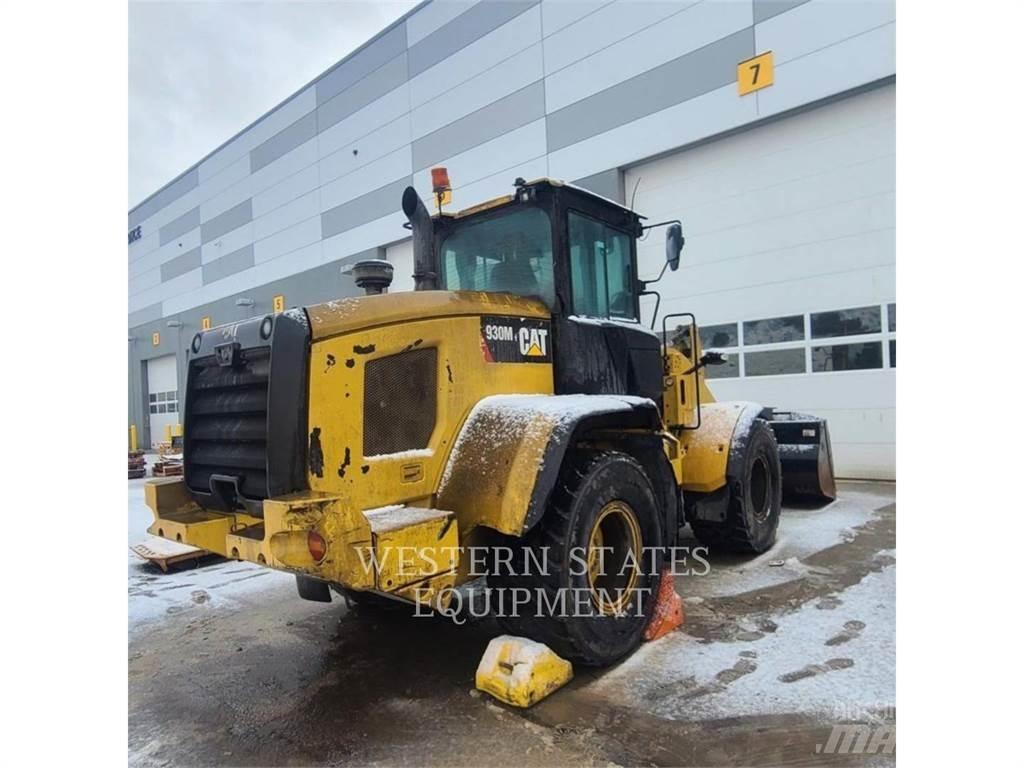 CAT 930M Carregadeiras de rodas