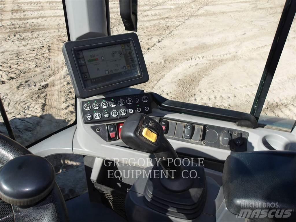CAT 930M Carregadeiras de rodas