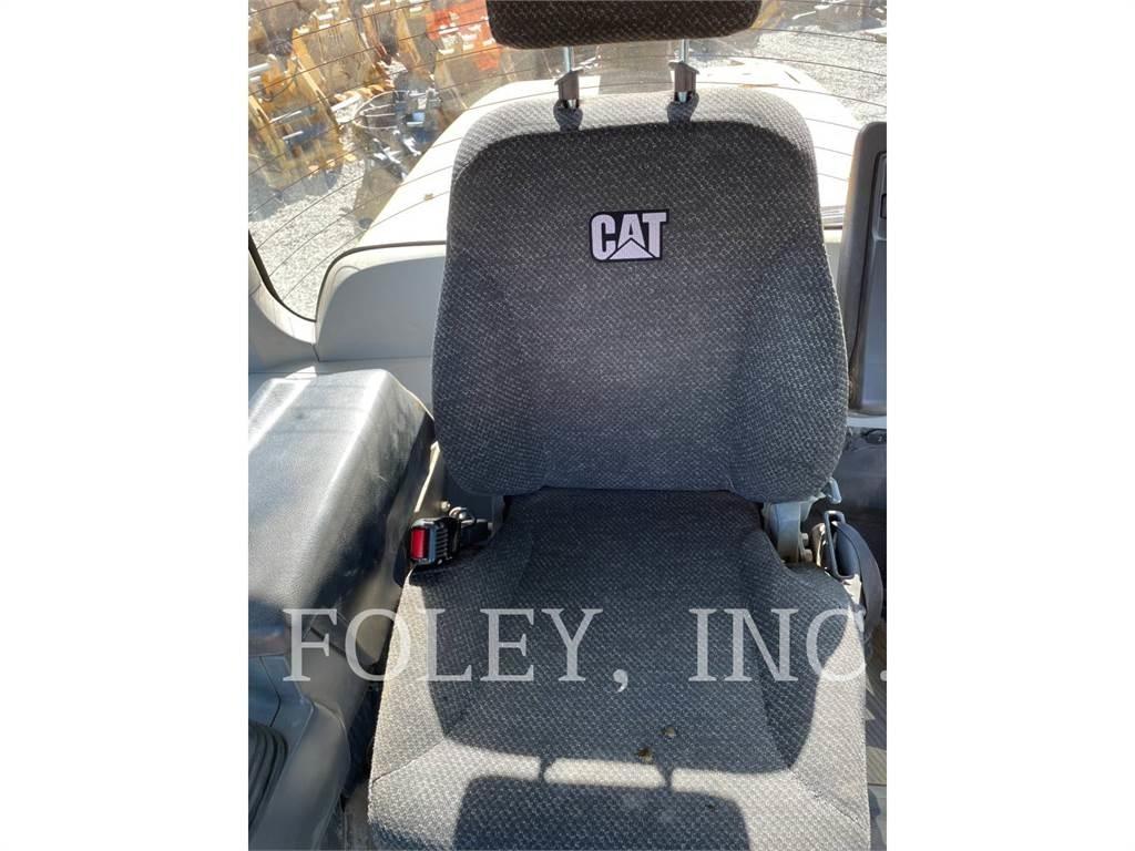CAT 930M Carregadeiras de rodas