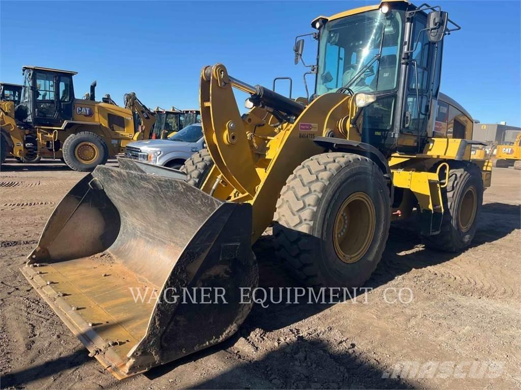CAT 930M Carregadeiras de rodas