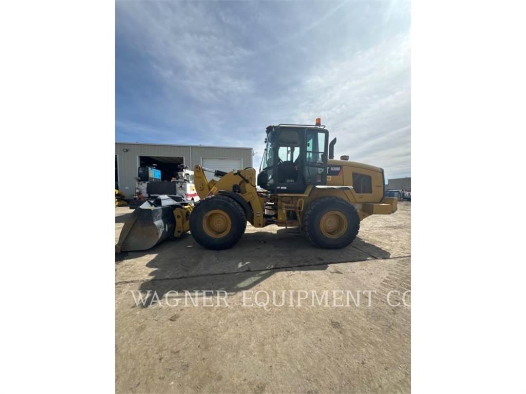 CAT 930M Carregadeiras de rodas